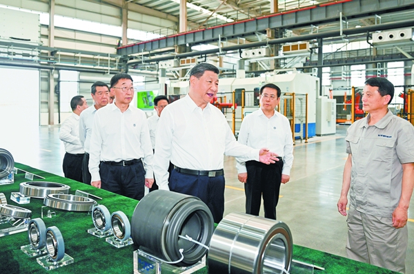 习近平在河南考察时强调 坚定信心推动高质量发展高效能治理 奋力谱写中原大地推进中国式现代化新篇章