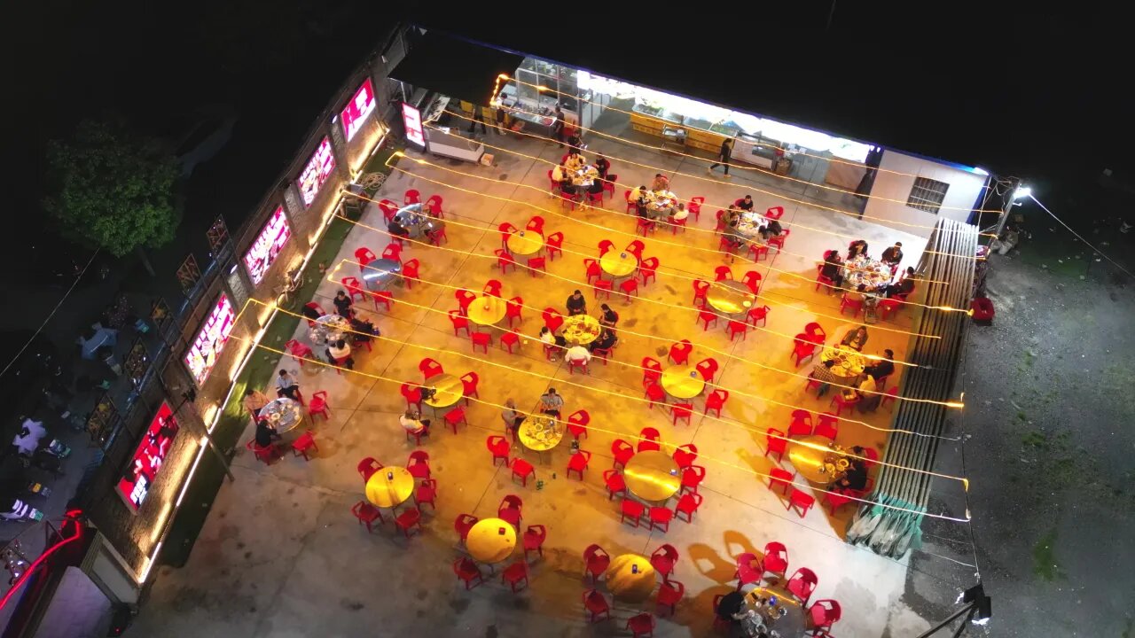 驻马店市驿城区夜市：点亮城市“夜经济”