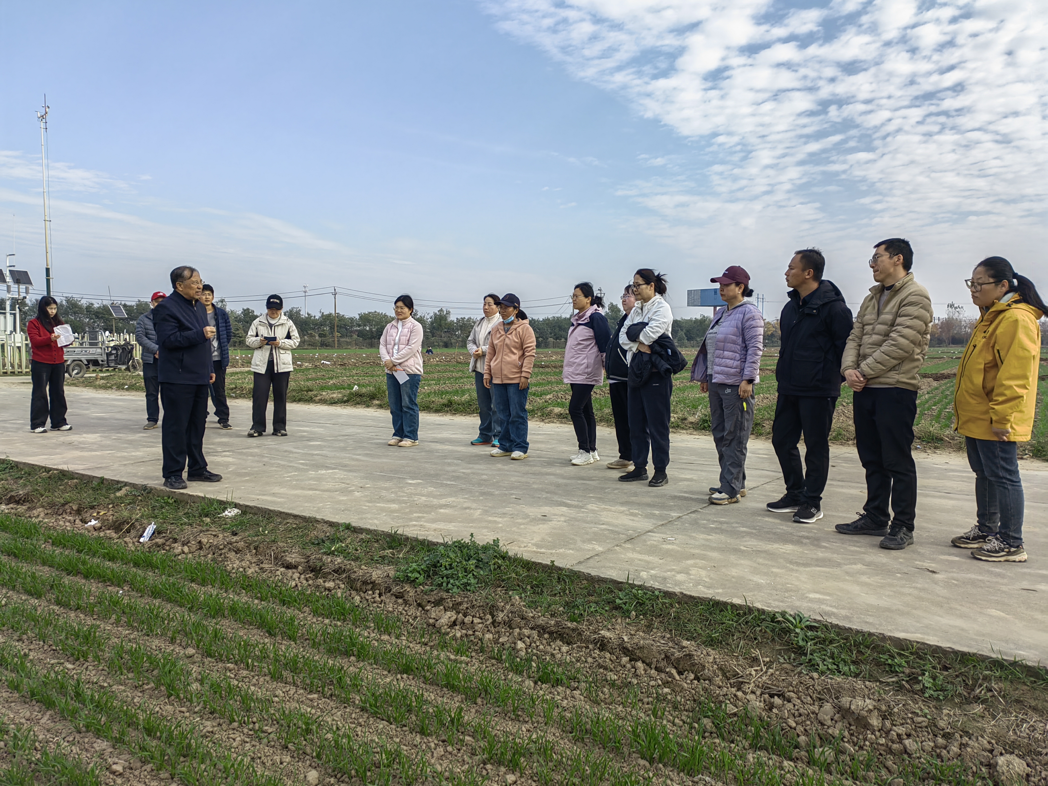 端稳中国碗 装满优质粮  ——河南科技学院教授茹振钢谈“双藏战略”实践路径