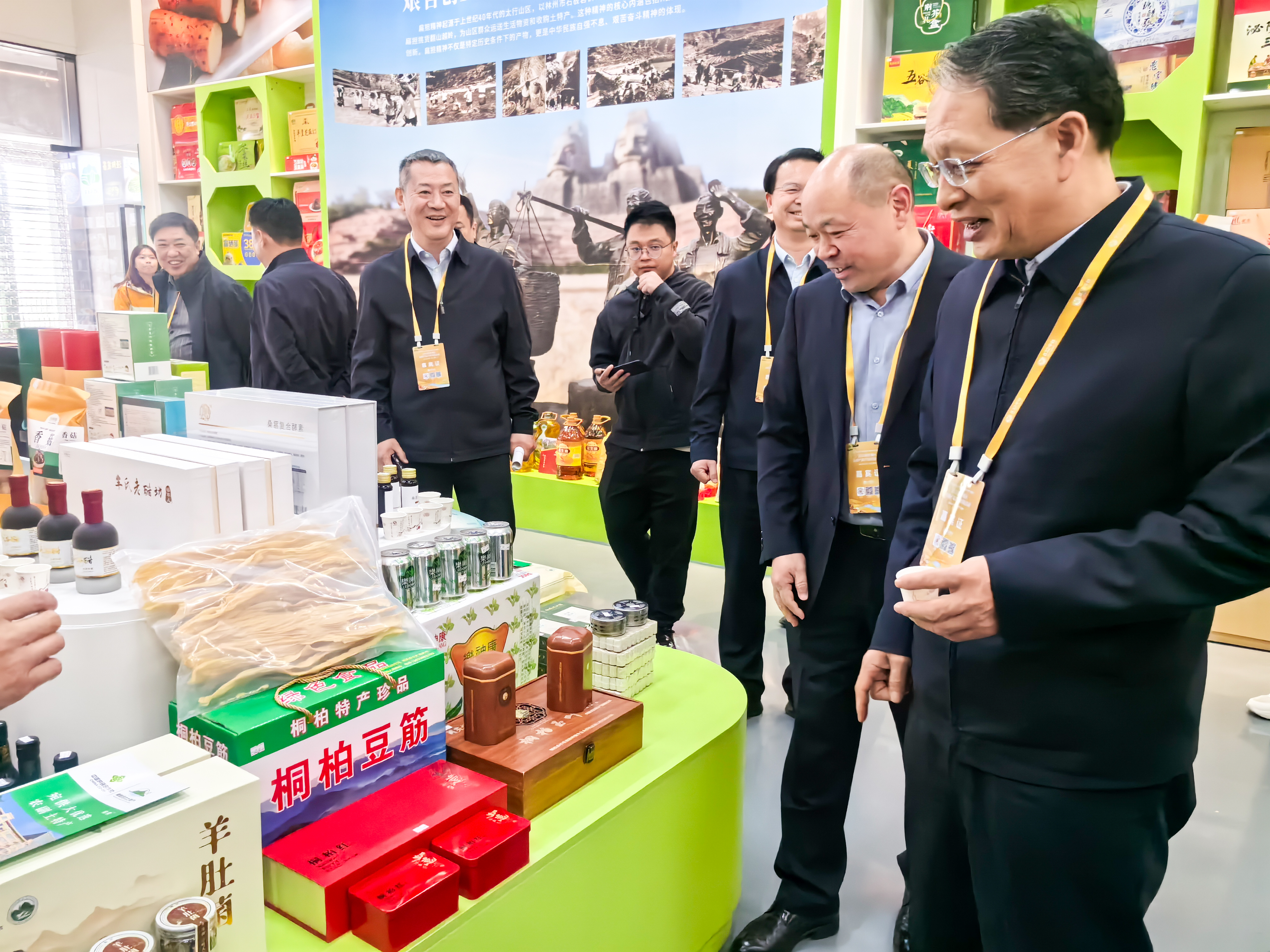 为“土特产”搭起“直通桥” ——2025脱贫地区农副产品产销对接活动在粤开幕