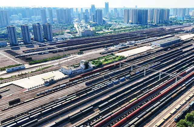路网心脏 载四方
