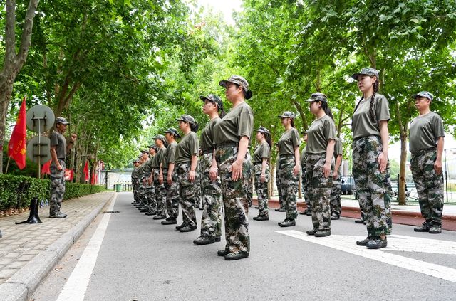 郑州融通紫荆山宾馆2026年度全员军事化训练