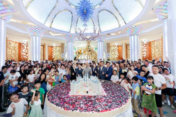 银基冰雪酒店五周年庆典现场.png