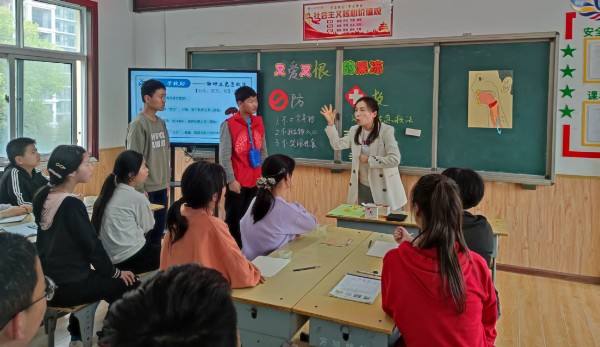 方城县特殊教育学校教师杜曦——坚守特教初心 托起折翼梦想