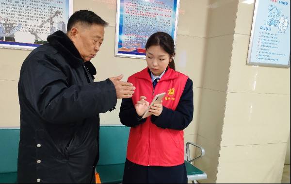 微笑服务“一口清” 群众办事“一次成”