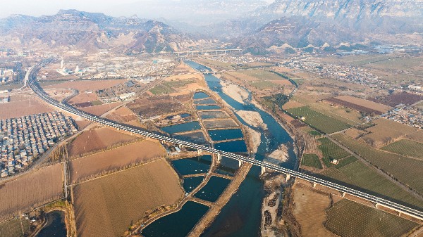 沿太行高速焦作至济源段沁河特大桥