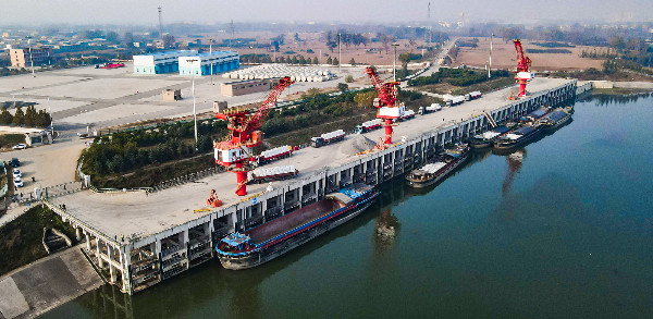 平顶山港口航道加强港口作业