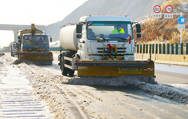 三门峡公路除雪保通