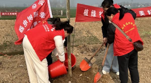 商水：掀起春季植树造林热潮 共筑生态绿色屏障